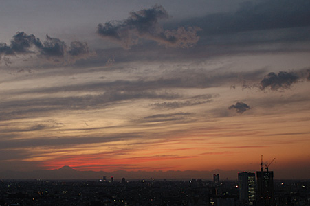 夕焼けと富士山と_a0011710_23412046.jpg