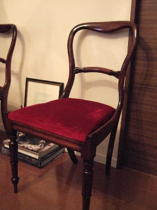 ３つの椅子　～Three chairs～_f0192411_2028848.jpg