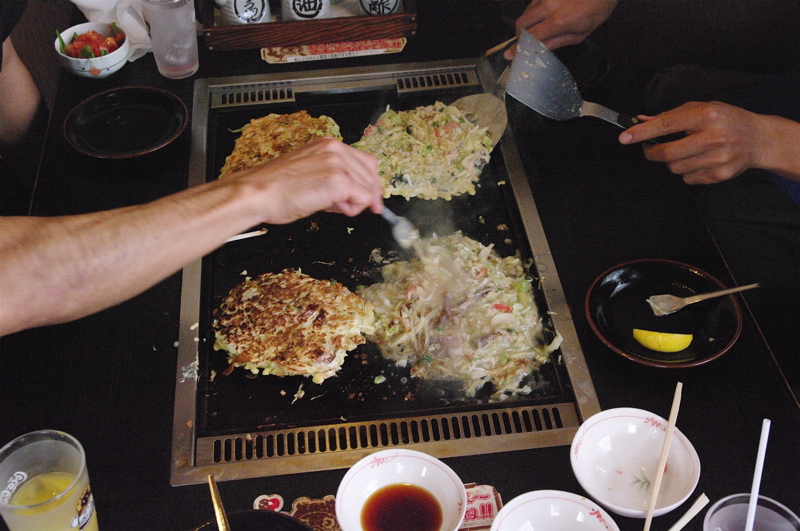 2008JOSF緑山11月定期戦は降雨中止でした...VOL2:お昼はお好み焼きで..._b0065730_23334625.jpg