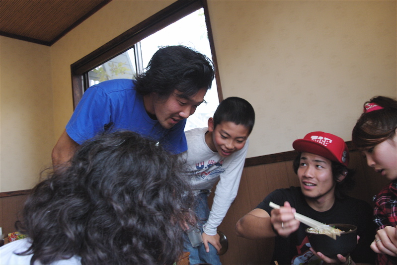 2008JOSF緑山11月定期戦は降雨中止でした...VOL2:お昼はお好み焼きで..._b0065730_23441046.jpg