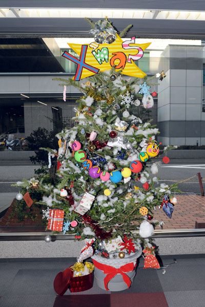 名古屋ファッション専門学校学生のクリスマスディスプレイ_b0110019_1723393.jpg