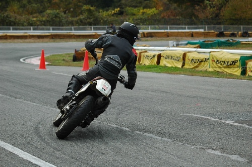 公開カルテ レベル別ドリフトレッスン モタードに強い 大阪の愉しいバイクショップgliderideのブログ 公開カルテ レベル別ドリフトレッスン モタードに強い 大阪の愉しいバイクショップgliderideのブログ