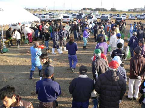 第２回クリーンリバー汐川＆清谷川　清掃活動に約４００名の市民が駆けつける！_b0120982_1743598.jpg