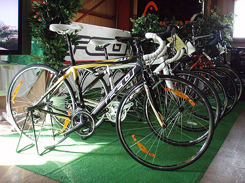 GT、FELT、ランドウォーカー、他2009モデル展示会_e0126901_1524345.jpg