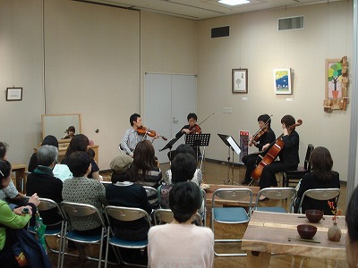 6人展の一コマ_d0130209_1581920.jpg