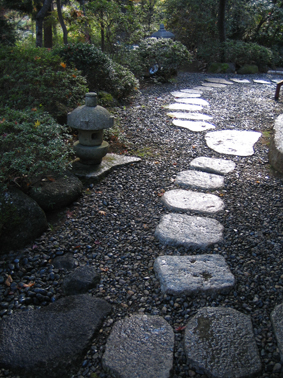 紅葉の春風萬里荘と魯山人のうつわ_c0161046_18473878.jpg