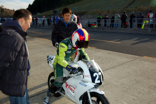 f0020152_1726352.jpg
