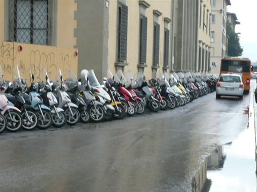 イタリア★バイク天国★視察旅行_d0099181_19564445.jpg