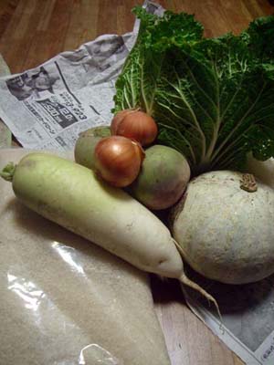 共働学舎から野菜が届きました！！_a0080406_1222475.jpg