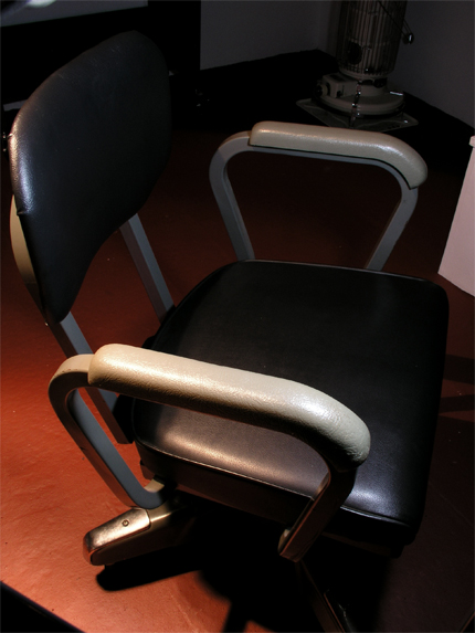 work chair_c0089335_0354369.jpg