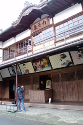 ＊現代人それぞれの暮らし_a0030038_1512799.jpg