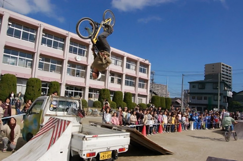 『修徳まつり BMX SHOW』 レポート① \"BMX SHOW\"_f0170779_6162584.jpg