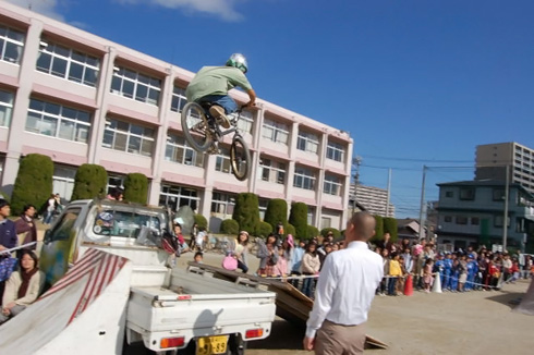 『修徳まつり BMX SHOW』 レポート① \"BMX SHOW\"_f0170779_66662.jpg