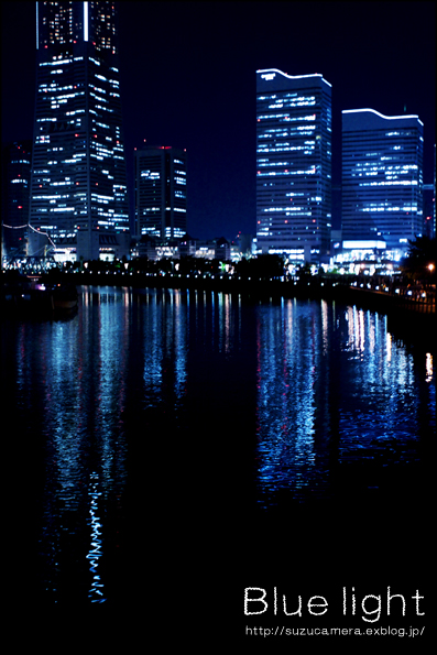 ブルーライト_f0100215_1454569.jpg