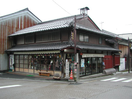ブログはじめました。_e0164563_1339357.jpg