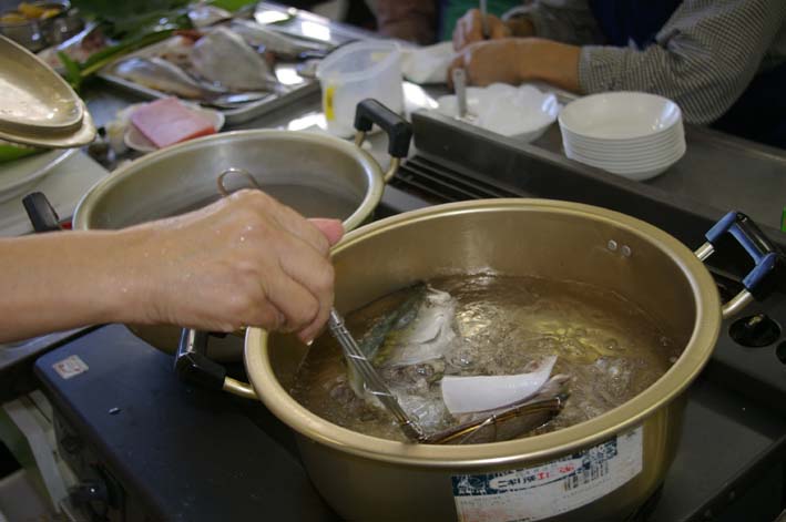 「男性のための料理入門」最終回③うしお汁の作り方 _c0014967_1359424.jpg