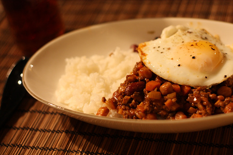 今日はカレー_c0126120_13491741.jpg