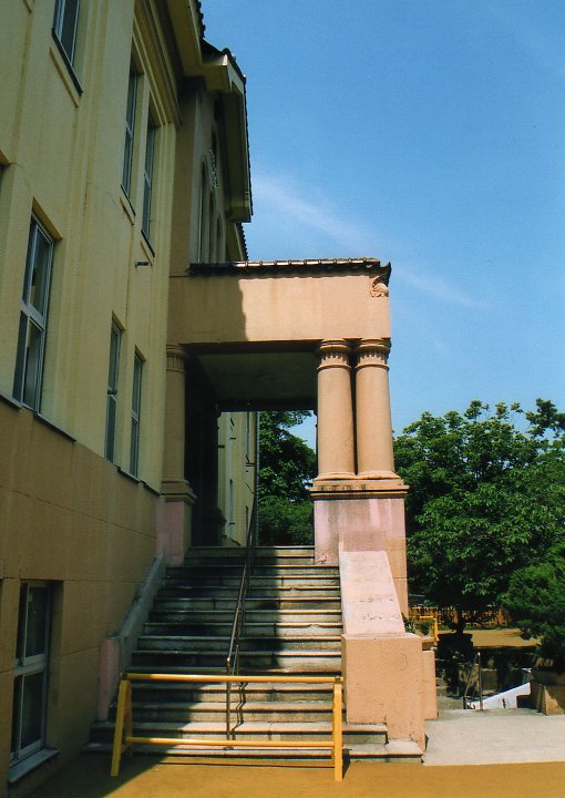 函館市立図書館旧本館(はこだての建物案内)_f0142606_165394.jpg