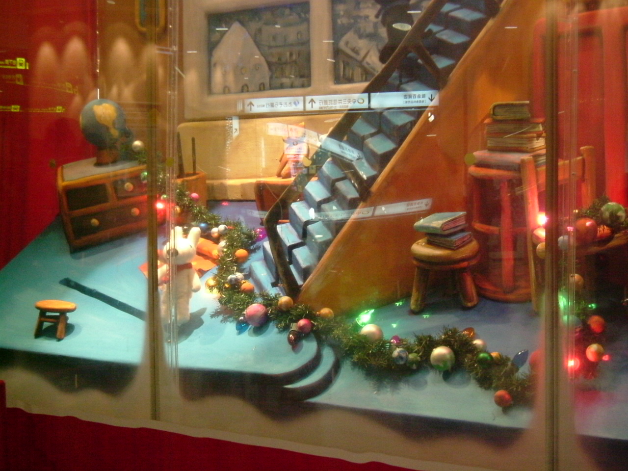 阪急百貨店のショーウィンドウ_f0150767_911195.jpg