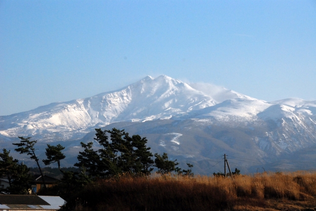 今日一日の綺麗な日の出、海、山、夕焼け・・・_f0121379_1984487.jpg