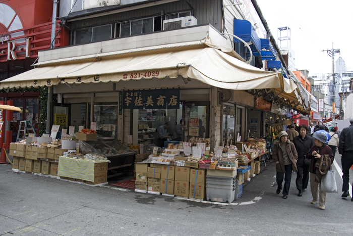 福岡県福岡市早良区「西新中央通り商店街」_a0096313_13543847.jpg