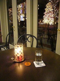 ア クールヴェールカフェ（ナイトタイム）_a0036952_2333743.jpg