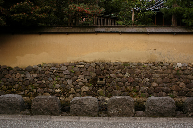 金沢まで 武家屋敷跡_e0082981_0242067.jpg