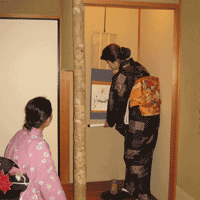 d0033734_1110630.gif
