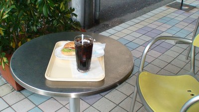 ドトールコーヒーショップ本町１丁目店_d0083265_2204599.jpg