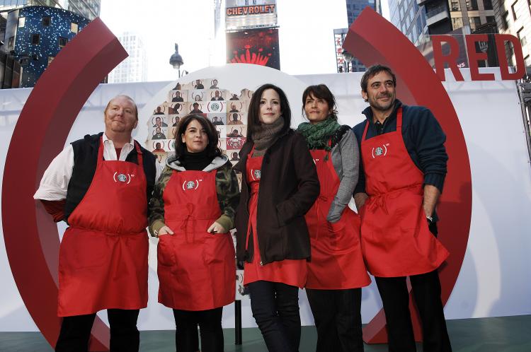 真っ赤なリボン☆真っ赤なエプロン(笑) : Hungarian-Denish-House