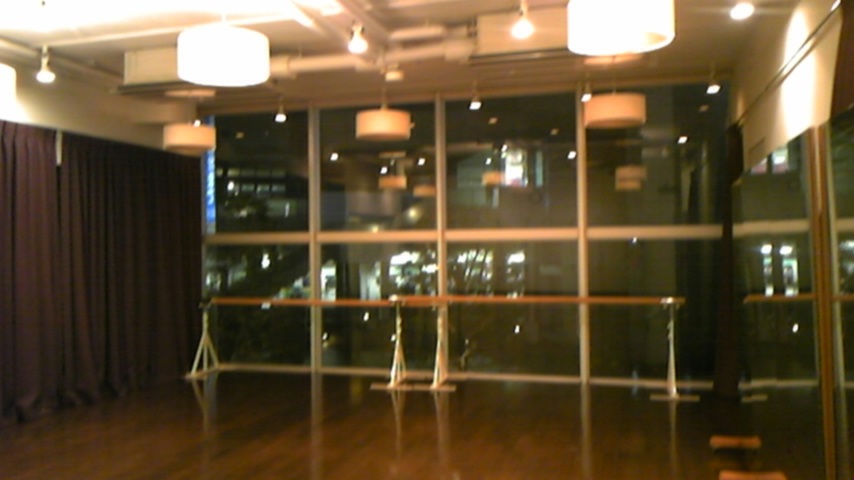 昨日はILLOIHA での初チアレッスン♪_c0060412_1115233.jpg