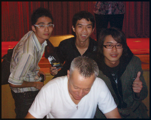 弦乎其技- Tommy Emmanuel 2008台北演奏會_d0018512_135137.jpg