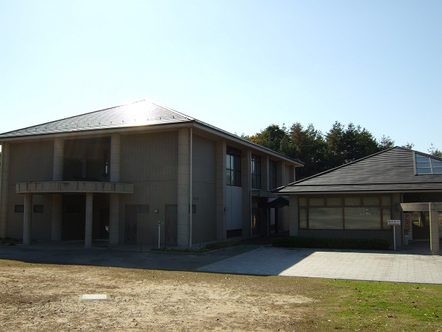 瀬野川公園の秋を散歩⑤D51機関車・室内運動場_b0095061_8465759.jpg