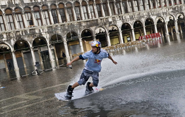 Venice under water :: The Big Picture_f0089299_1120011.jpg