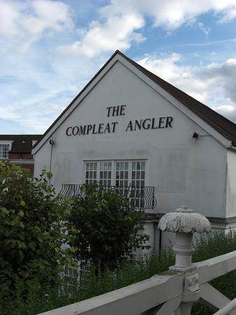 The Compleat Angler ~ MARLOW ~_c0079828_964414.jpg
