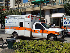 早朝のホノルル救急車(Ambulance）騒動_e0151407_4252334.jpg