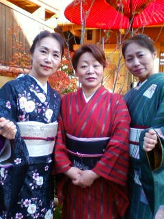 枚方から熟女３人 染匠きたむら 京都レンタル着物