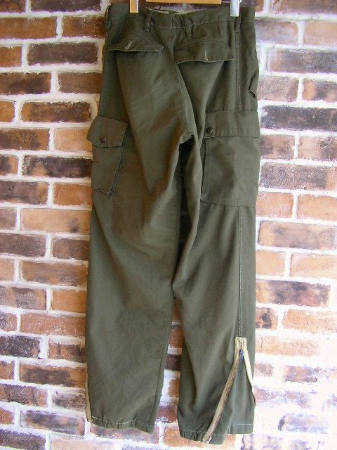 ビンテージ イタリア軍 パラシュートパンツ> : ONLINE STORE ビンテージ イタリア軍 パラシュートパンツ> : ONLINE STORE