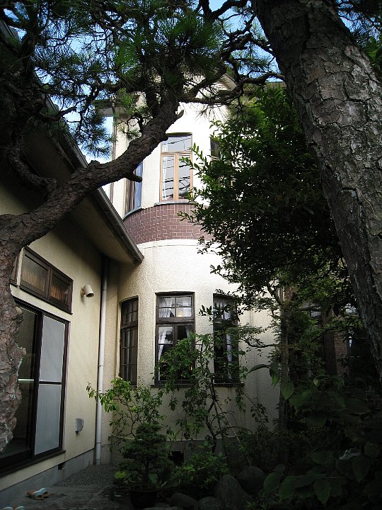 かいひん荘鎌倉 レトロな建物を訪ねて かいひん荘鎌倉 レトロな建物を訪ねて