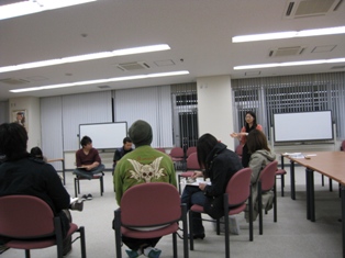 「教室内の異文化をどう理解するか」講座を開催しました。_c0167632_9222344.jpg