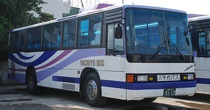 八千代バスの車両_e0030537_21413930.jpg