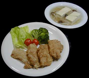 豚肉の中華味の米粉揚げ＆豆腐のきのこ餡かけ_e0126576_94395.jpg