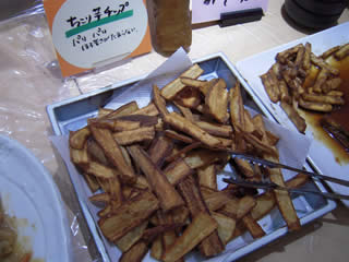 ちこり芋のテスト販売開始 in ちこり村_d0063218_1811346.jpg