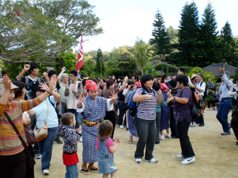 沖縄ん♪　ブログ担当の出張レポ・編集後記(^^♪_e0037129_19373446.jpg