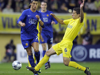 ・UEFA CL -Group E- Villarreal vs Man Utd _e0055069_1135514.jpg
