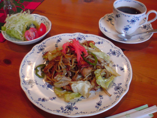 焼きそばセット_e0166672_14371922.jpg