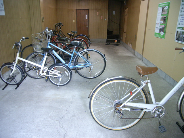 自転車置き場の社会実験が新潟日報に掲載されました。_f0153098_14344646.jpg
