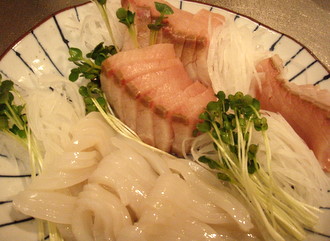 豚ガツの煮込み ブリとイカの刺身 料理の記録 豚ガツの煮込み ブリとイカの刺身 料理の記録