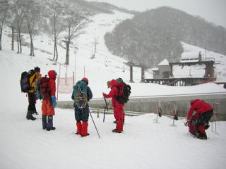 谷川岳天神平で雪上トレーニング_f0175120_2038347.jpg