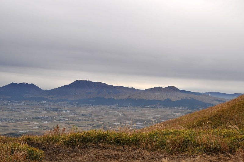 阿蘇大観峰・カルデラ・バラ園_a0042310_163949.jpg